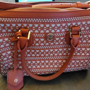 Tory Burch Woven Leather Robinson Poppy Coral Conv